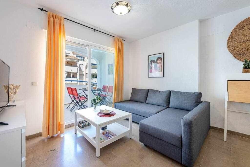 797 Holiday Rentals- Hermoso Apartamento Para 4 En Benalmádena Exteriör bild