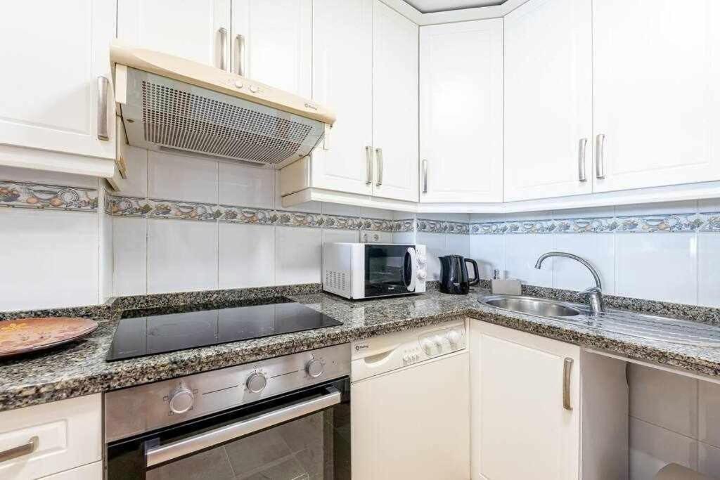 797 Holiday Rentals- Hermoso Apartamento Para 4 En Benalmádena Exteriör bild