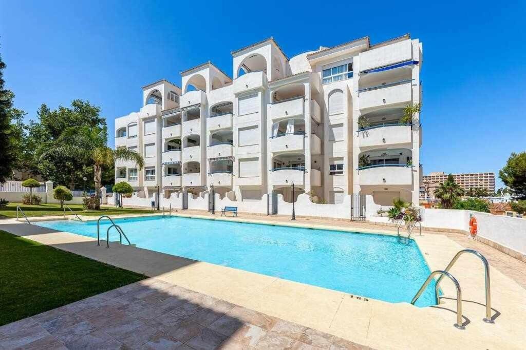 797 Holiday Rentals- Hermoso Apartamento Para 4 En Benalmádena Exteriör bild
