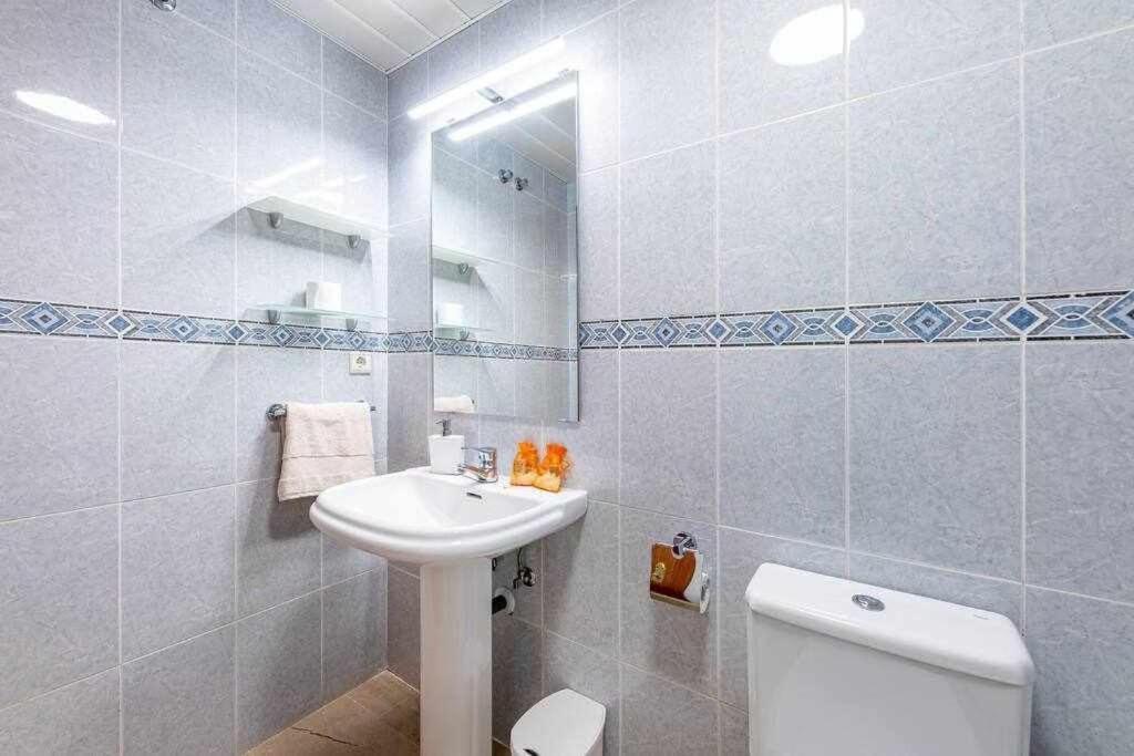 797 Holiday Rentals- Hermoso Apartamento Para 4 En Benalmádena Exteriör bild